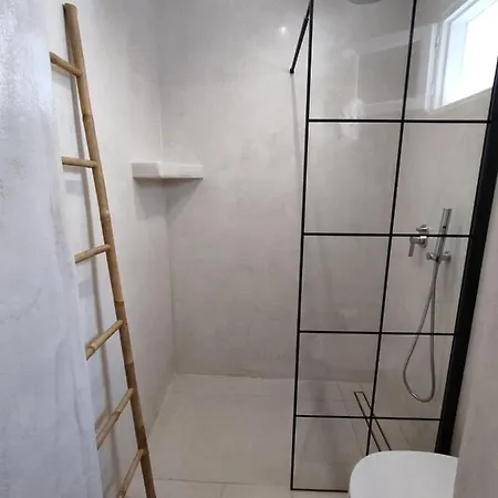 Pavezzo מלון דירות