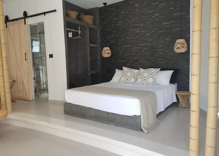 Pavezzo Hotel apartamentowy 4*